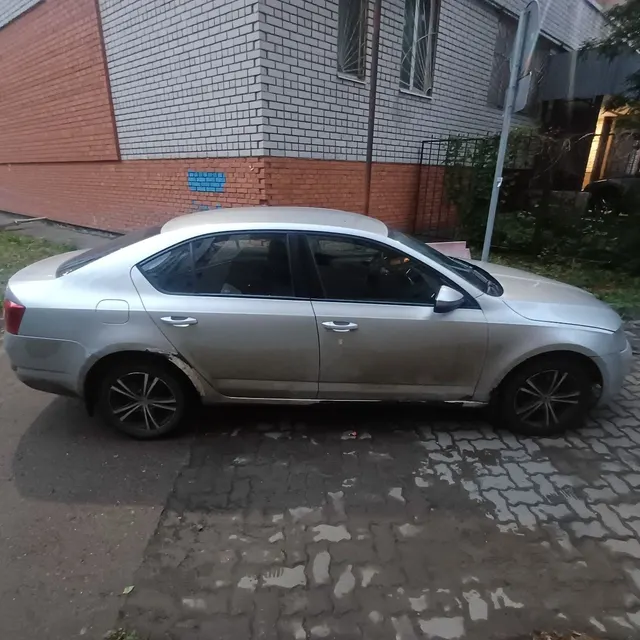 Автомобиль марки SKODA модель OCTAVIA 2013 г.в. VIN-номер XW8AB4NE7EH010094