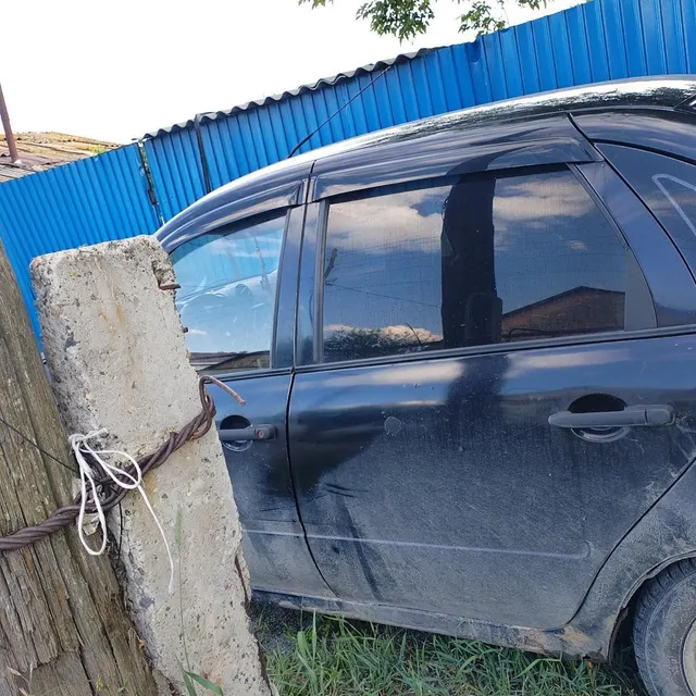 Легковой автомобиль марки: LADA, модель: Granta 219010, год выпуска: 2012 г., идентификационный номер (VIN): XTA219010D0097895