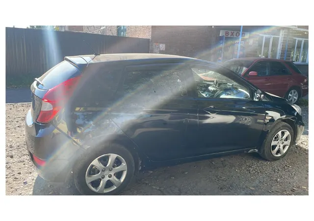 Легковой автомобиль марки: HYUNDAI, модель: Solaris, год выпуска: 2012 г., кузов №: Z94CT51DBCR056394, идентификационный номер (VIN): Z94CT51DBCR056394. Является предметом залога ПАО Совкомбанк