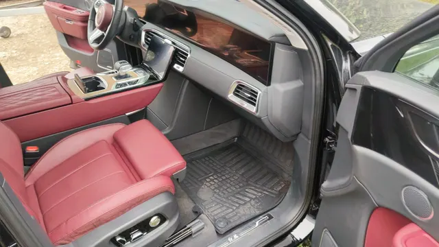 Легковой автомобиль, марка: Hongqi, модель: HS9, год изготовления: 2022 г.в., цвет: черный, VIN: LFB1FV690N2L25707