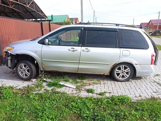 Автомобиль марки MAZDA модель MPV 2005 г.в. VIN-номер JMZLW69R250308991