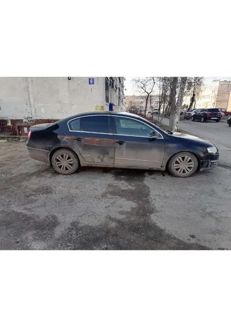 Автомобиль марки VOLKSWAGEN модель PASSAT 2010 г.в. VIN-номер XW8ZZZ3CZAG002854
