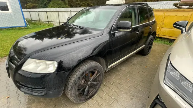 Автомобиль ФОЛЬКСВАГЕН TOUAREG 2005 г.в. VIN-номер WVGZG77L85D072698