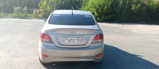Легковой автомобиль марки: HYUNDAI, модель: SOLARIS, год выпуска: 2011 г., идентификационный номер (VIN): Z94CT41CABR009771