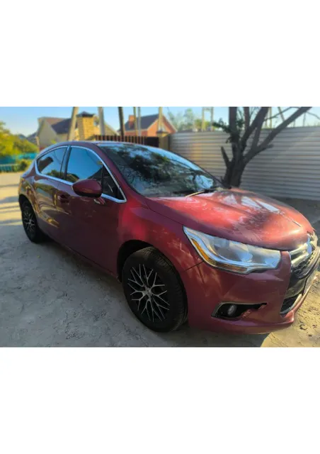 Легковой автомобиль марки: CITROEN, модель: DS4, год выпуска: 2012 г., идентификационный номер (VIN): VF7NX5FEACY520305