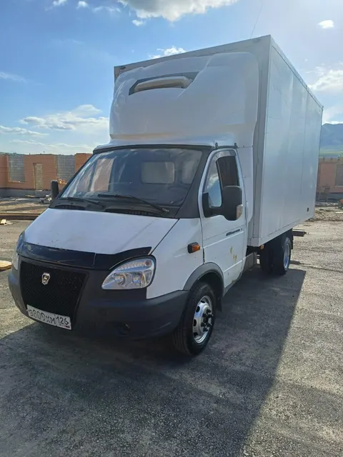 Грузовой фургон марка/модель: 172462 (ГАЗ), год выпуска 2015 г., кузов № 330200F0774806, идентификационный номер (VIN): X96172462F0018738. Залогодержатель: ПАО Совкомбанк