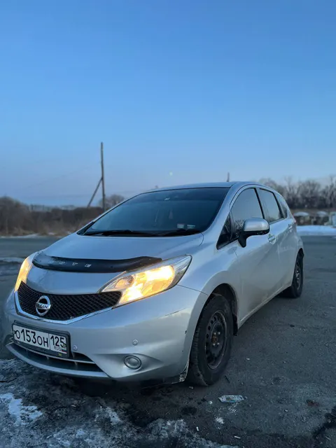 Легковой автомобиль марки: NISSAN, модели: Note, год выпуска: 2015 г., кузов №: E12-403498