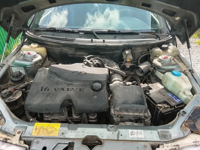 Автомобиль марки LADA модель 21114 2007 г.в. VIN-номер XTA21114070276005