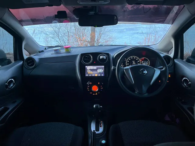 Легковой автомобиль марки: NISSAN, модели: Note, год выпуска: 2015 г., кузов №: E12-403498