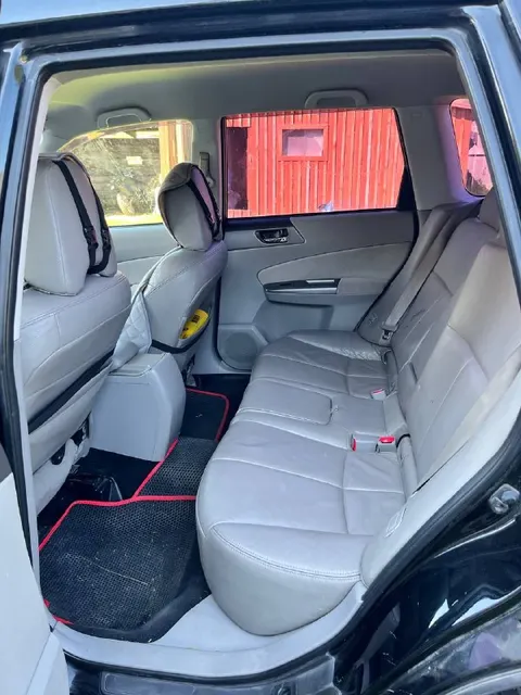 Автомобиль марки SUBARU модель Forester 2011 г.в. VIN-номер JF1SHJLS5CG270653