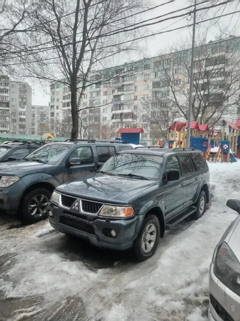 Автомобиль марки MITSUBISHI модель: Pajero Sport, год выпуска: 2007 г., идентификационный номер (VIN): JMB0RK9607J001898, находится в залоге у ПАО "Совкомбанк".