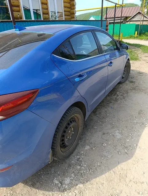 Автомобиль марки HYUNDAI модель ELANTRA 2017 г.в. VIN-номер XWEDC41FBH0001436.