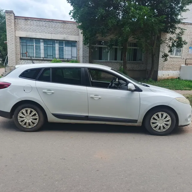 Автомобиль марки RENAULT Megane 2010г.в., VIN VF1KZ0A0543341678