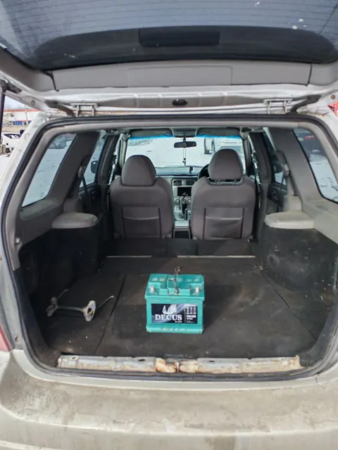 Автомобиль марки SUBARU модель Forester 2002 г.в. номер кузова SG5018626, VIN отсутствует, номер двигателя EJ20-B634208, цвет кузова светло-серый, мощность двигателя 137 (100.8), рабочий объем двигателя 1194.