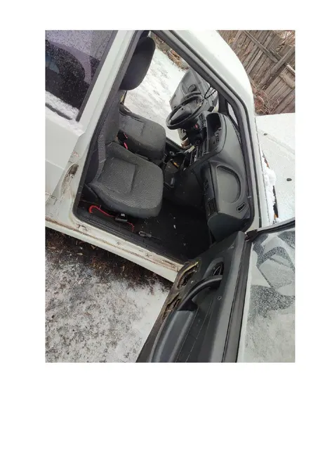 Легковой автомобиль марка: LADA, модель: 211440 ЛАДА САМАРА, год выпуска: 2011, кузов №: XTA211440B5031673, идентификационный номер (VIN): XTA211440B5031673. Залогодержатель: ПАО «Совкомбанк».