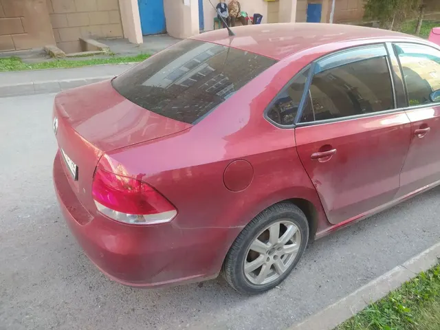 Автомобиль марки VOLKSWAGEN модель POLO 2012 г. Коваленко Кирилла Дмитриевича