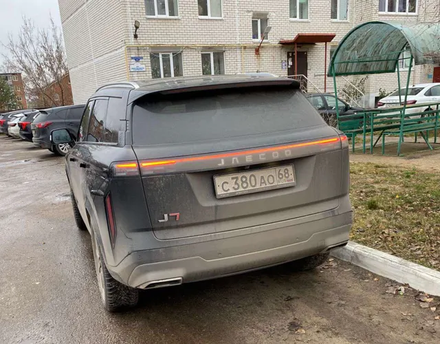 Автомобиль марки JAECOO модель J7 2023 г.в. VIN-номер LVVDB21BXPC019600