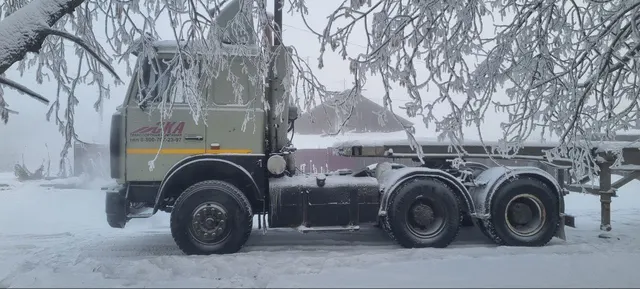 Автомобиль марки MAZ модель 6422F5-320, 2011 г.в., VIN-номер Y3M6422A5B0001355