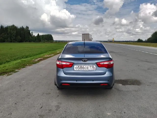 Автомобиль марки KIA модель Rio 2011 г.в. VIN-номер Z94CC41BBCR008905