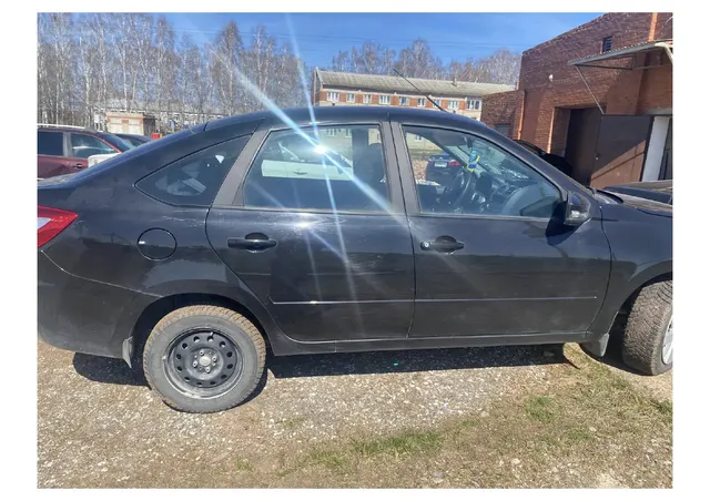 Автомобиль марки LADA модель GRANTA 2023 г.в. VIN-номер XTA219140P0489105