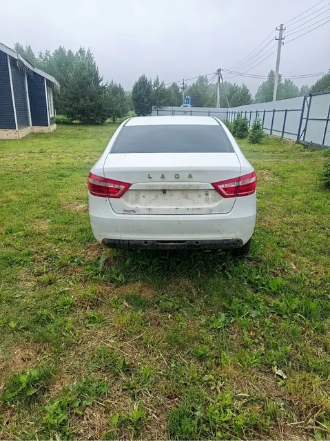 Автомобиль марки LADA модель Vesta 2016 г.в. VIN-номер XTAGFL110HY053307