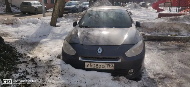 Автомобиль марки РЕНО модель ФЛЮЕНС 2012 г.в. VIN-номер VF1LZBR0A47856675