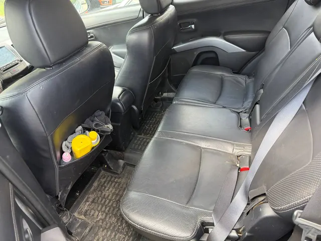 Автомобиль марки MITSUBISHI, модель Outlander 2010 г.в. VIN-номер JMBXTCW4WBU001036