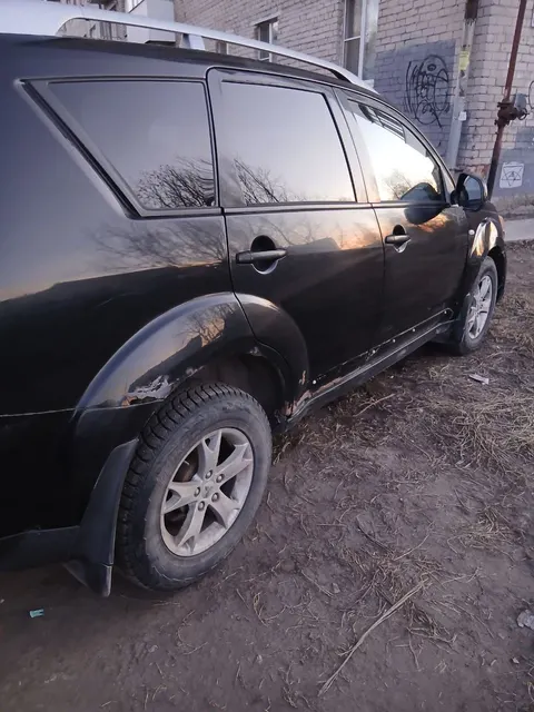 Автомобиль марки MITSUBISHI модель Outlander 2007 г.в. VIN-номер JMBXTCW5W8Z006301