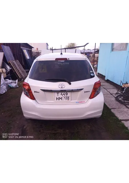 Автомобиль марки TOYOTA модель VITZ 2011 г.в. номер кузова KSP130-2005945
