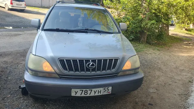 Автомобиль марки Lexus модель RX 300 2002 г.в. VIN-номер JTJHF10U220251256