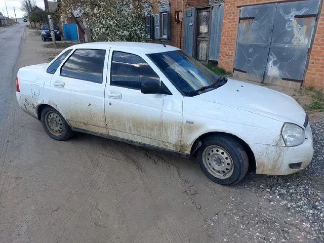 Автомобиль легковой, марка: Lada , модель: Priora, VIN: XTA217030C0390571, гос. рег. номер: Н234МА30, год изготовления: 2012