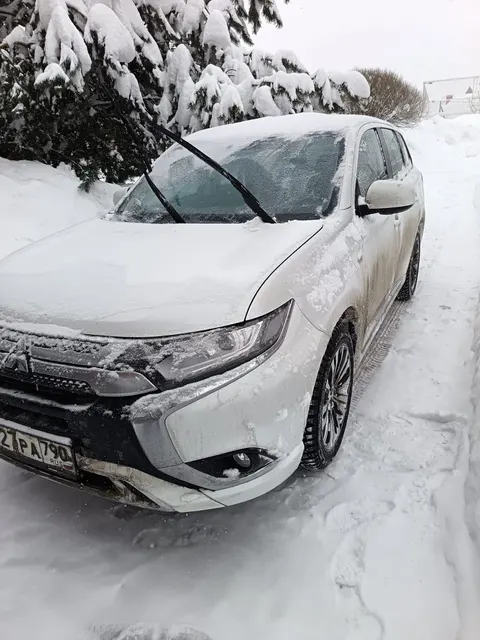 Автомобиль марки MITSUBISHI модель Outlander 2022 г.в. VIN-номер LL66HAB03NB030655