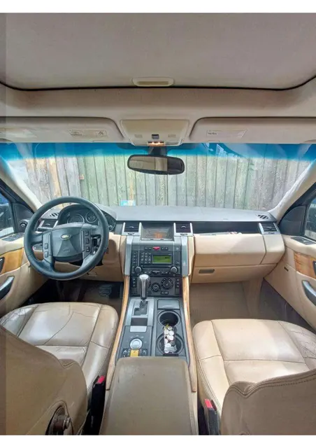 Автомобиль марки LAND-ROVER модель Range Rover 2005 года выпуска, VIN-номер SALSF25466A906986. Является предметом залога у ПАО "Совкомбанк".