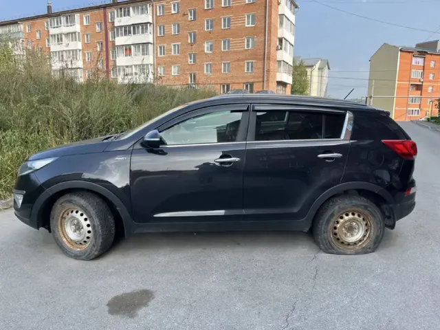 Автомобиль марки KIA модель Sportage 2014 г.в. VIN-номер XWEPC81ACE0000844