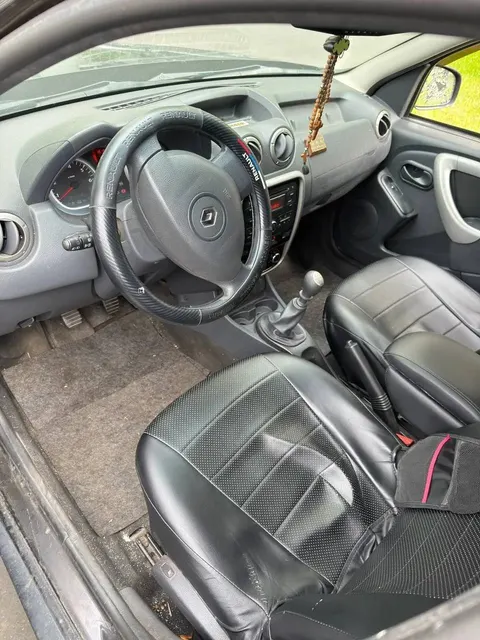 Автомобиль марки RENAULT модель Duster 2014 г.в. VINномер X7LHSRH8N50889348