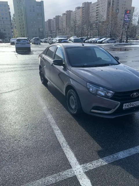 Легковой автомобиль марки: LADA, модель: Vesta GFL110, год выпуска: 2018г., кузов №: XTAGFL110JY212037, идентификационный номер (VIN): XTAGFL110JY212037. В результате ДТП поврежден задний бампер, крышка багажника, задние фары требуют замены. Задние крылья требуют ремонта. Глушитель требует ремонта. По ходовой нареканий нет. Двигатель работает исправно