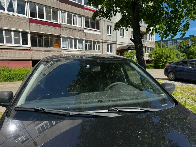 Автомобиль марки VOLKSWAGEN, модель POLO, 2014 г.в., VIN: XW8ZZZ61ZEG046854. Является предметом залога ПАО «Совкомбанк».