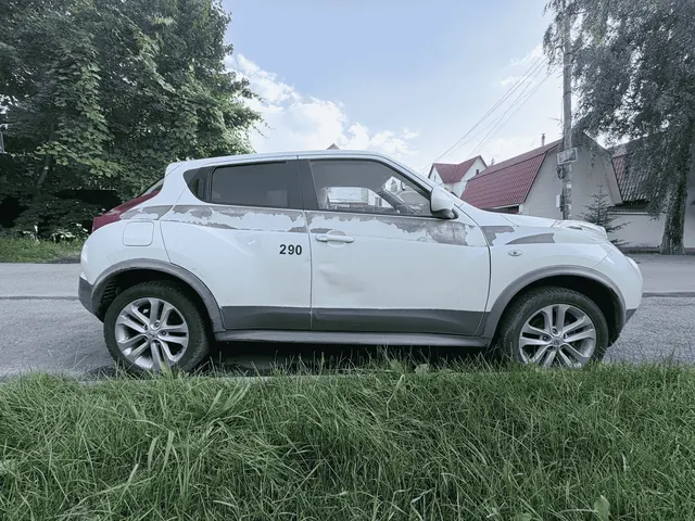 Легковой автомобиль марки NISSAN, модель JUKE, год выпуска 2013, кузов № SJNFBAF15U64744832, идентификационный номер (VIN) SJNFBAF15U6474832.