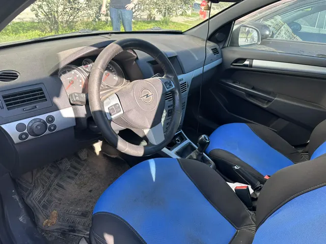 Автомобиль