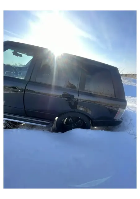 Автомобиль марки LAND-ROVER модель HSE 2004 г.в. VIN-номер SALLMAMA44A173160