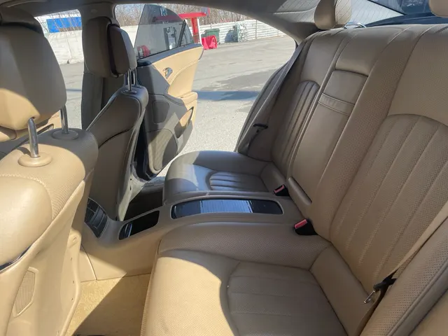 Автомобиль марки MERCEDES модель: Иная Год выпуска: 2008 г., VIN: WDD2193541A145831