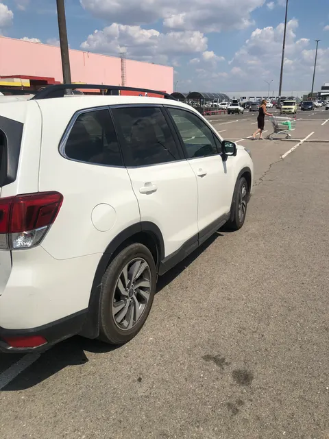 Автомобиль SUBARU/Forester, цвет белый, 2019 г.в., VIN JF1SK7LL5KG023986, ПТС серия 77 УО, ПТС номер 848442 от 2019-05-15.