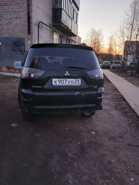 Автомобиль марки MITSUBISHI модель Outlander 2007 г.в. VIN-номер JMBXTCW5W8Z006301