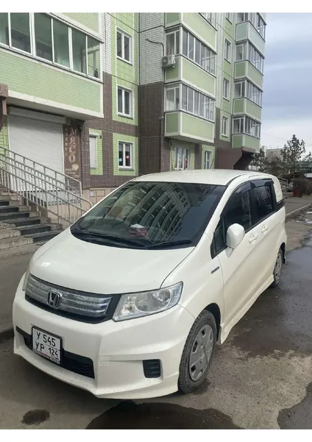 Автомобиль марки HONDA модель FREED SPIKE HYBRID 2011 г.в. номер кузова GP3 1006084