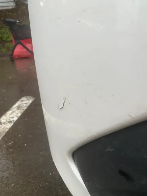 Автомобиль марки MAZDA, модель 3, 2014 г.в., идентификационный номер (VIN): JMZBM42A831140596, гос. номер У010ЕУ777, цвет: белый.
