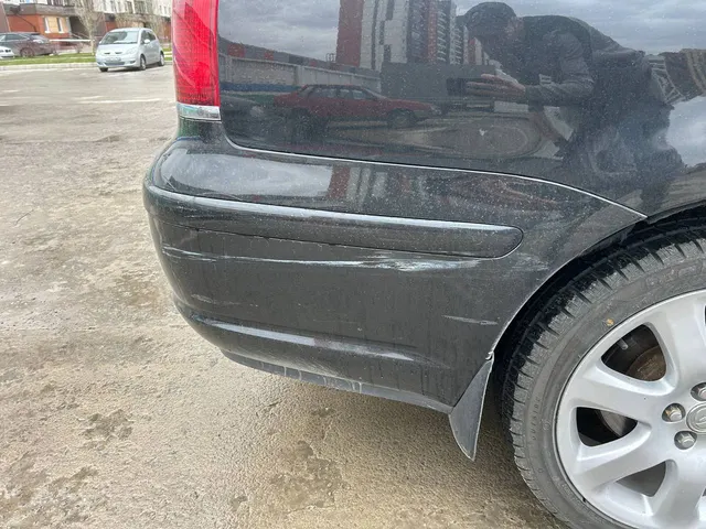 Легковой автомобиль марки: TOYOTA, модели: AVENSIS,год выпуска: 2005., идентификационный номер(VIN) SB1BJ56L80E069501