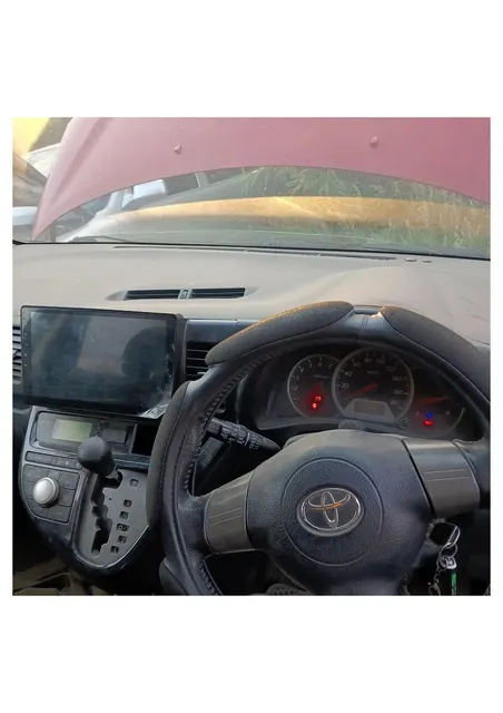 Автомобиль марки TOYOTA WISH 2003 года выпуска, номер кузова ZNE10-0098349