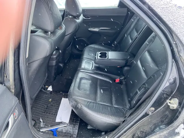 Легковой автомобиль марки: HONDA, модель: Civic, год выпуска: 2008г., идентификационный номер (VIN): SHHFK28808U037082