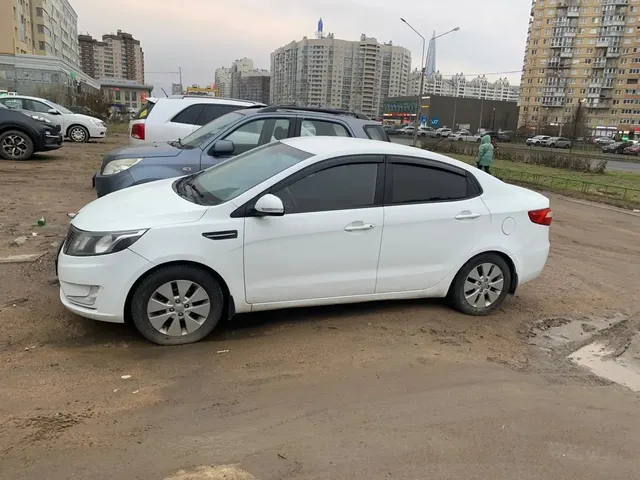 Легковой автомобиль марки: Автомобиль марки KIA модель Rio 2014 г.в. VIN-номер Z94CC41BBER216124.
