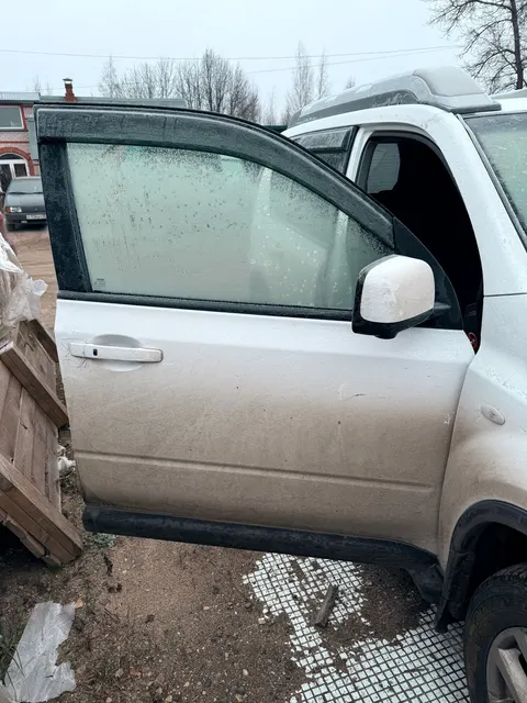 автомобиль марки Nissan модель X-Trail 2014 г.в., VIN-номер Z8NTBNT31DS139917. Автомобиль находится в залоге у ПАО «СОВКОМБАНК».